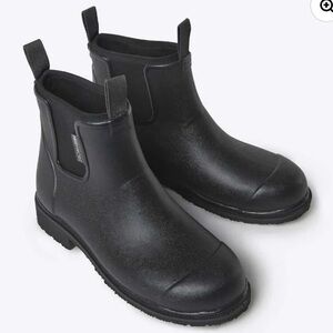 Merry People Black Bobbi Ankle Rain Boots Size 8